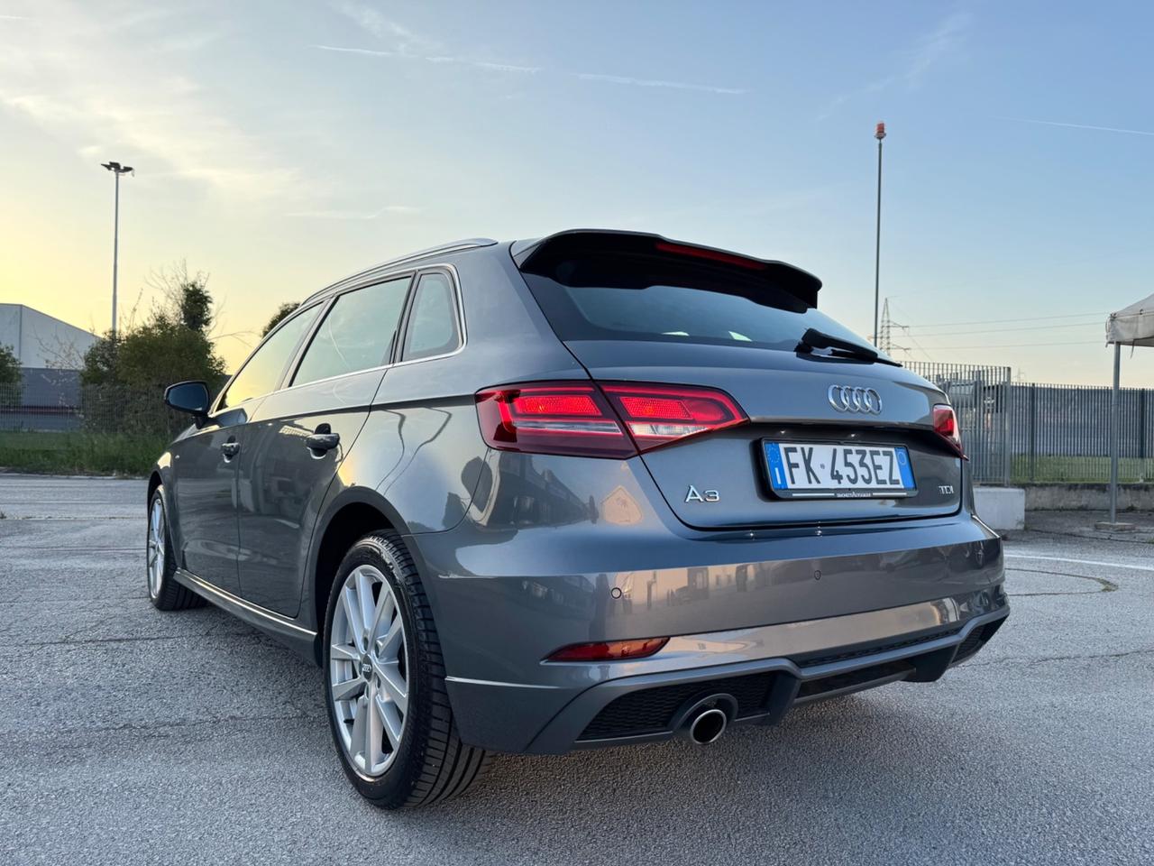 AUDI A3 1.6 Tdi Sportback S-LINE - Led Navi 17