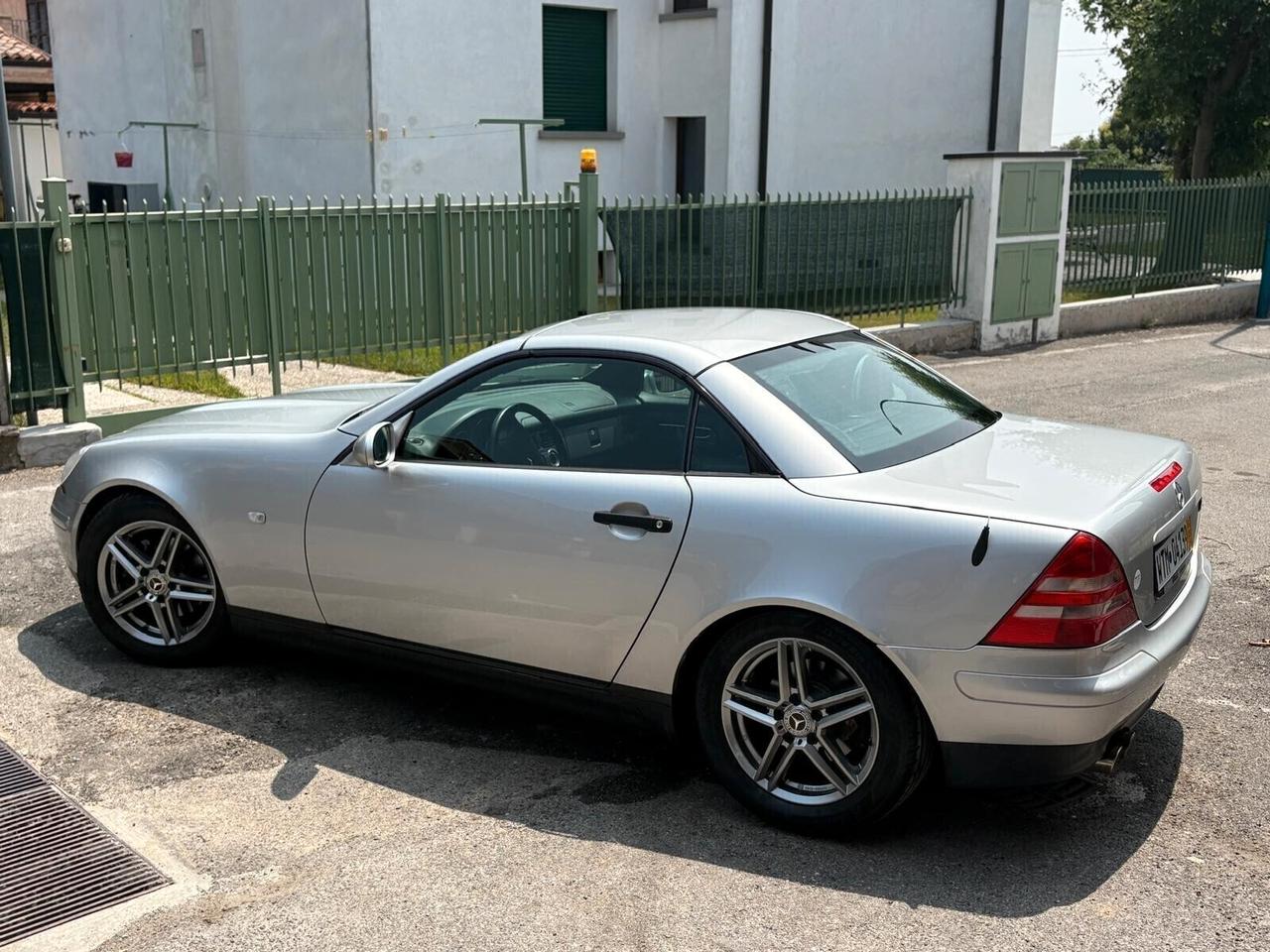 Mercedes-benz SLK 200 cat