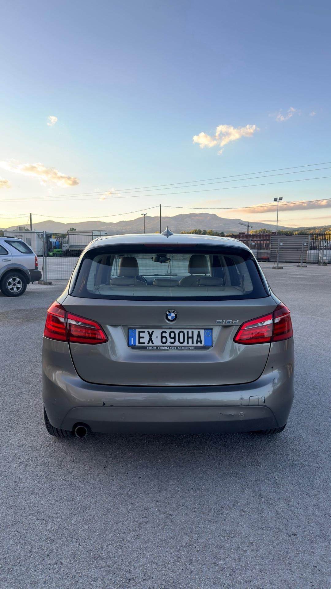 Bmw 2er Active Tourer 218d Luxury