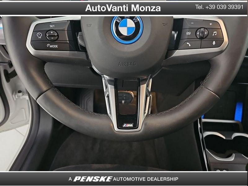 BMW iX2 eDrive 20 M Sport Pro