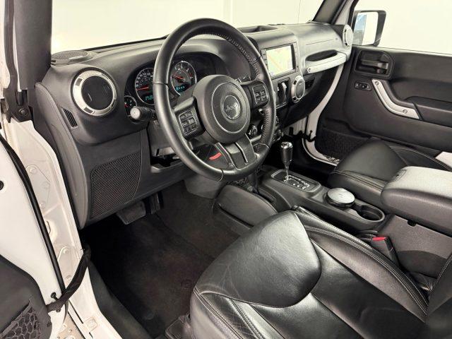 JEEP Wrangler Unlimited 2.8 CRD DPF Sahara Auto