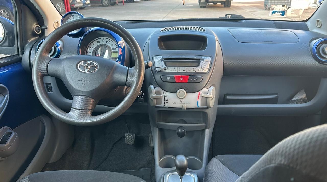 Toyota Aygo 1.0 12V VVT-i 5 porte Sol