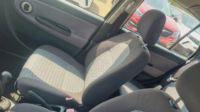 DAIHATSU Trevis 1.0