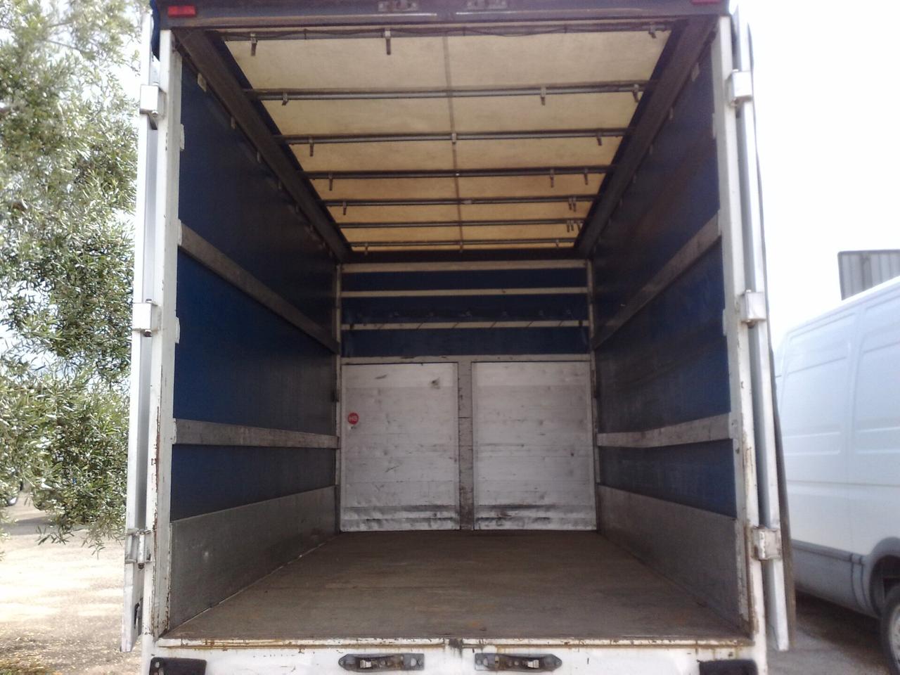 Iveco Daily 35c15 2.3hpt Centinato - 2015