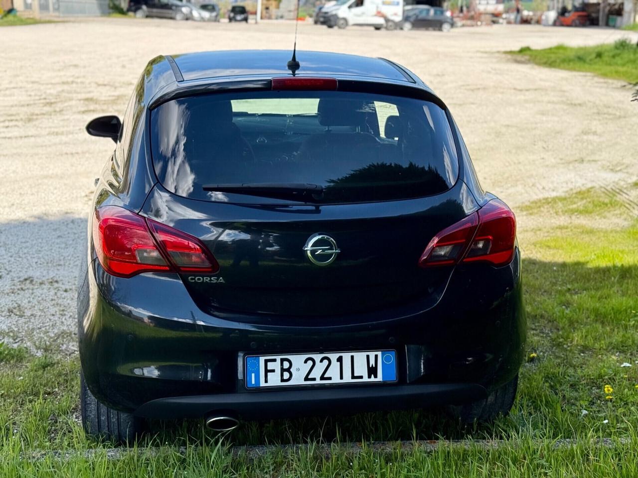Opel Corsa 1.4 benzina GPL Euro6B NEOPATENTATI