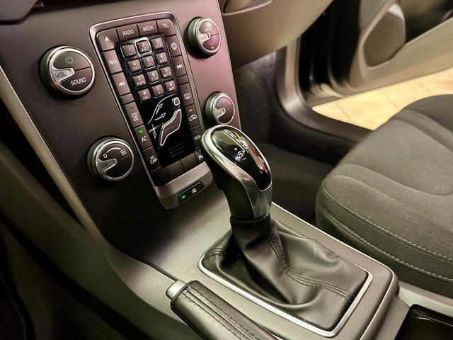 VOLVO V40 D2 Geartronic UNIPRO TAGLIANDI