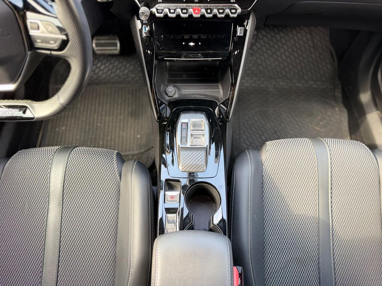 Peugeot 2008 GT 1.5 Blue HDI 130 #11962