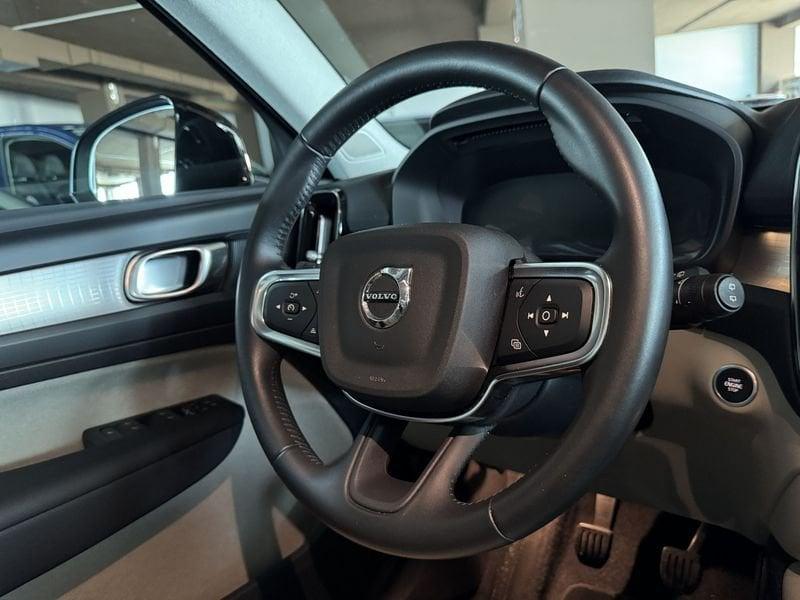 Volvo XC40 XC40 T3 Geartronic Momentum Pro