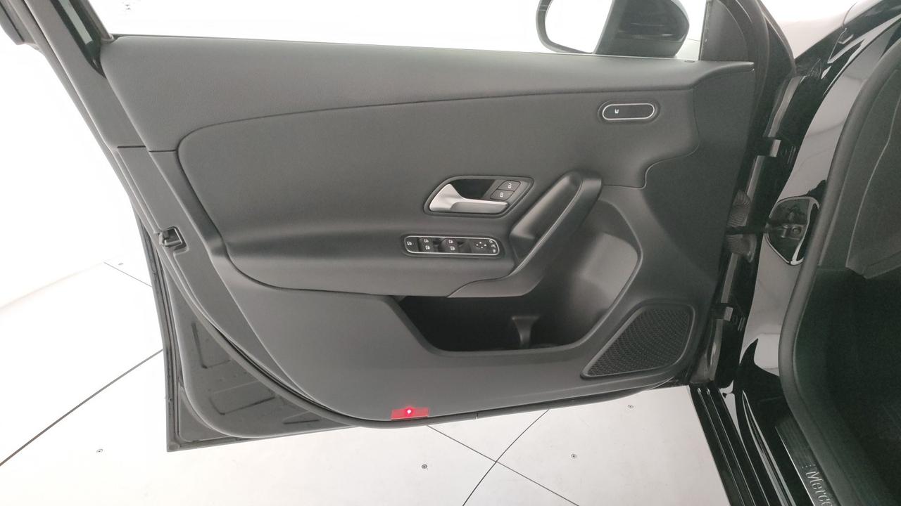 Mercedes-Benz Classe A - W177 2018 - Classe A - W177 2018 - A 160 Business