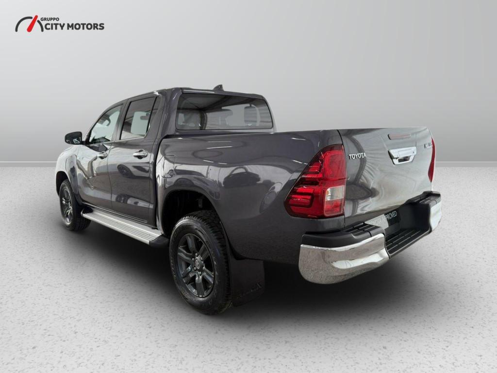 Toyota Hilux Double Cab 2.4 D-4D Lounge A/T