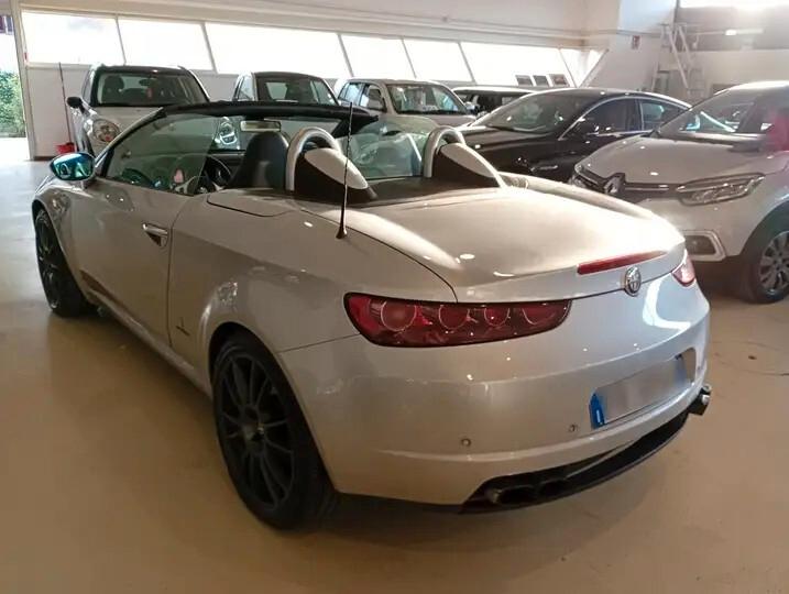 Alfa Romeo Spider 3.2 JTS V6