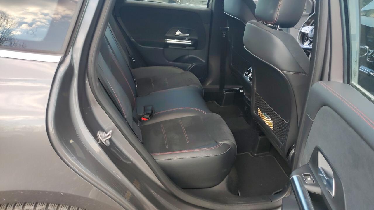 Mercedes-benz B 180 116CV PREMIUM AMG **PREZZO REALE**SCHERMO GRANDE**