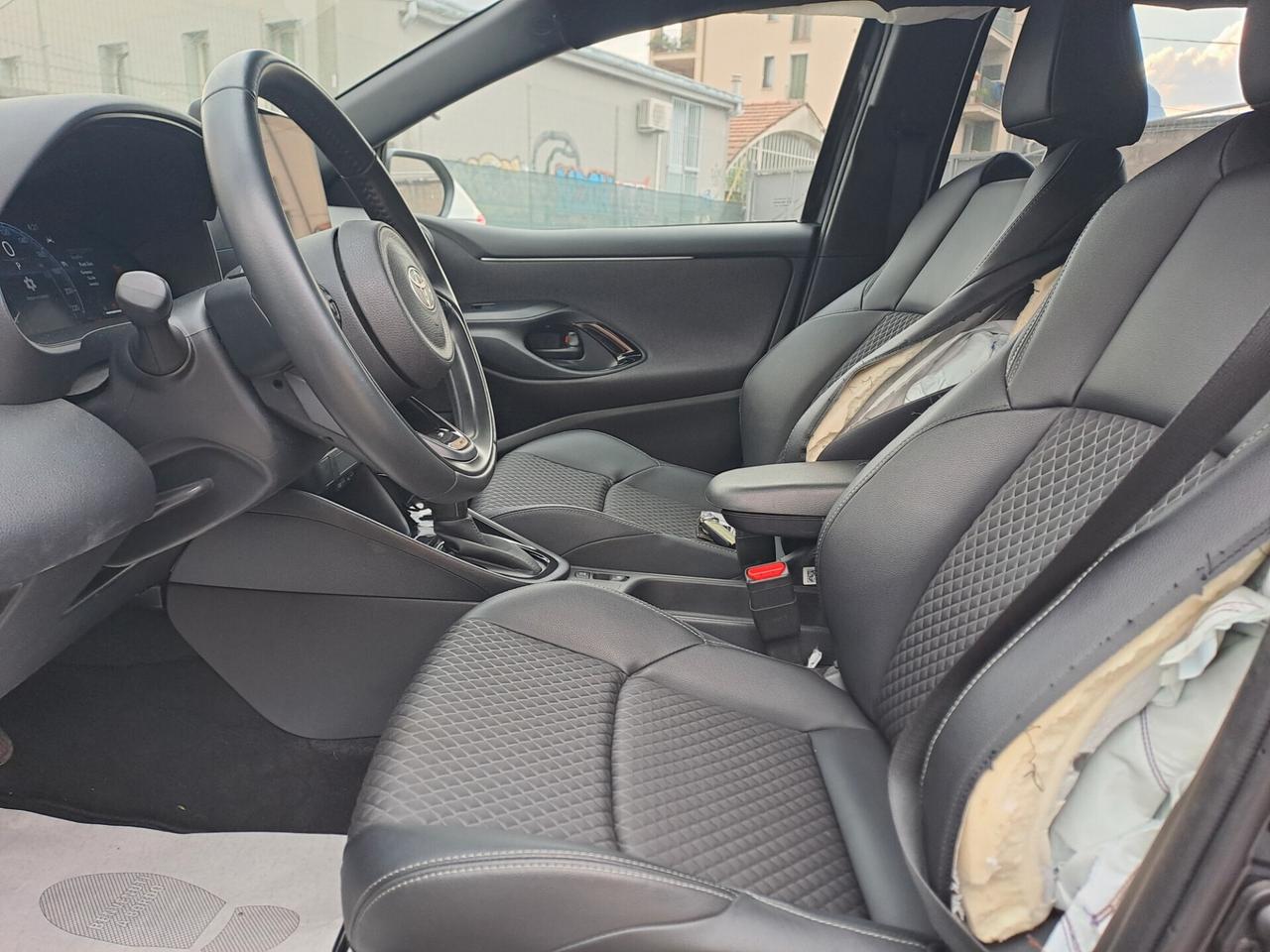 TOYOTA YARIS 1.5 HYBRID *SINISTRATA* GARANZIA 2027