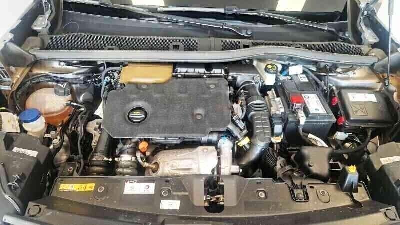 Peugeot 2008 BlueHDi 130 CV S&S EAT8 GT