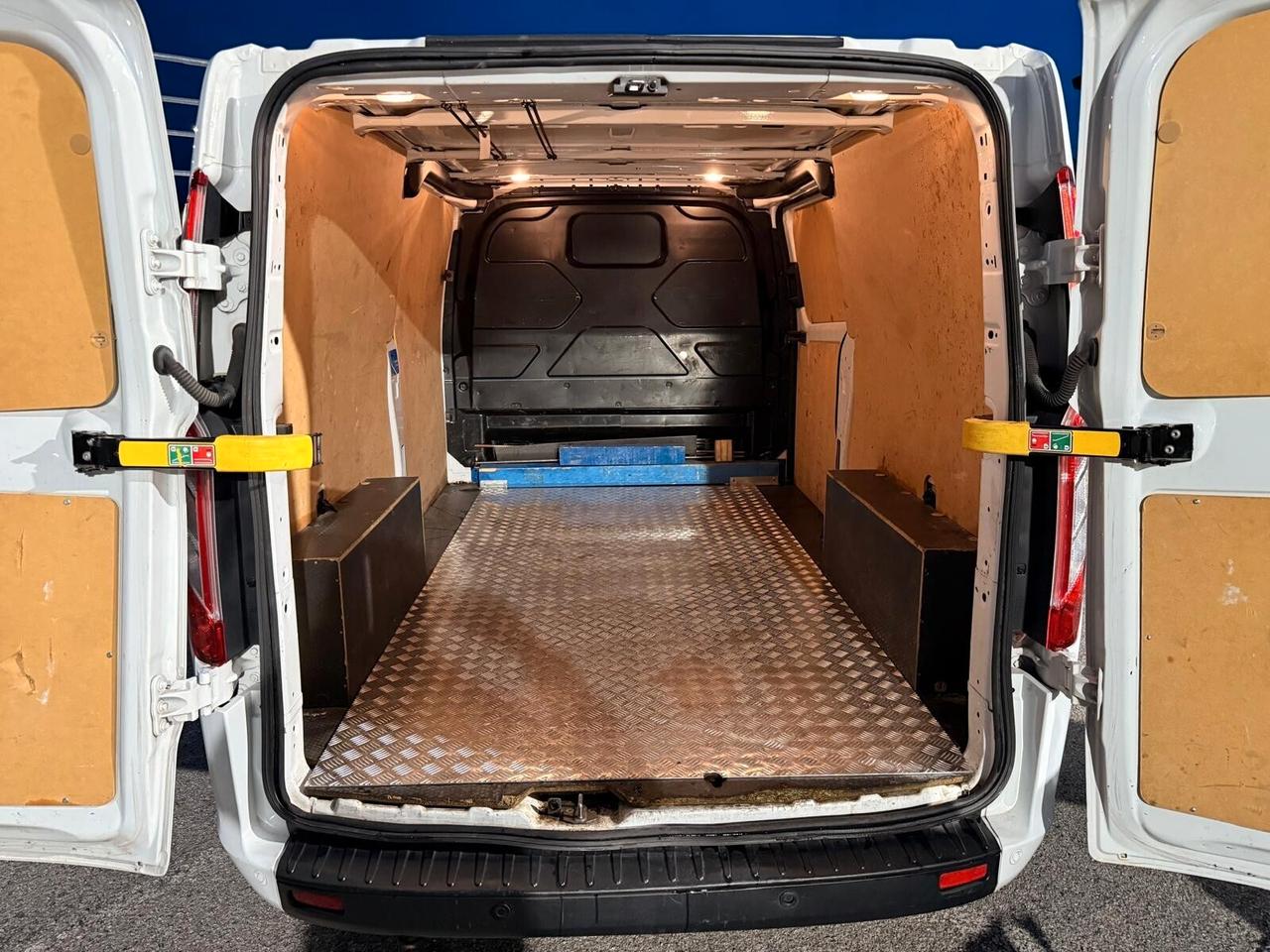 Ford Tourneo Custom 2.0 TDCi 130CV PL