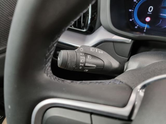 VOLVO XC60 B5 (d) AWD Geartronic Momentum Pro