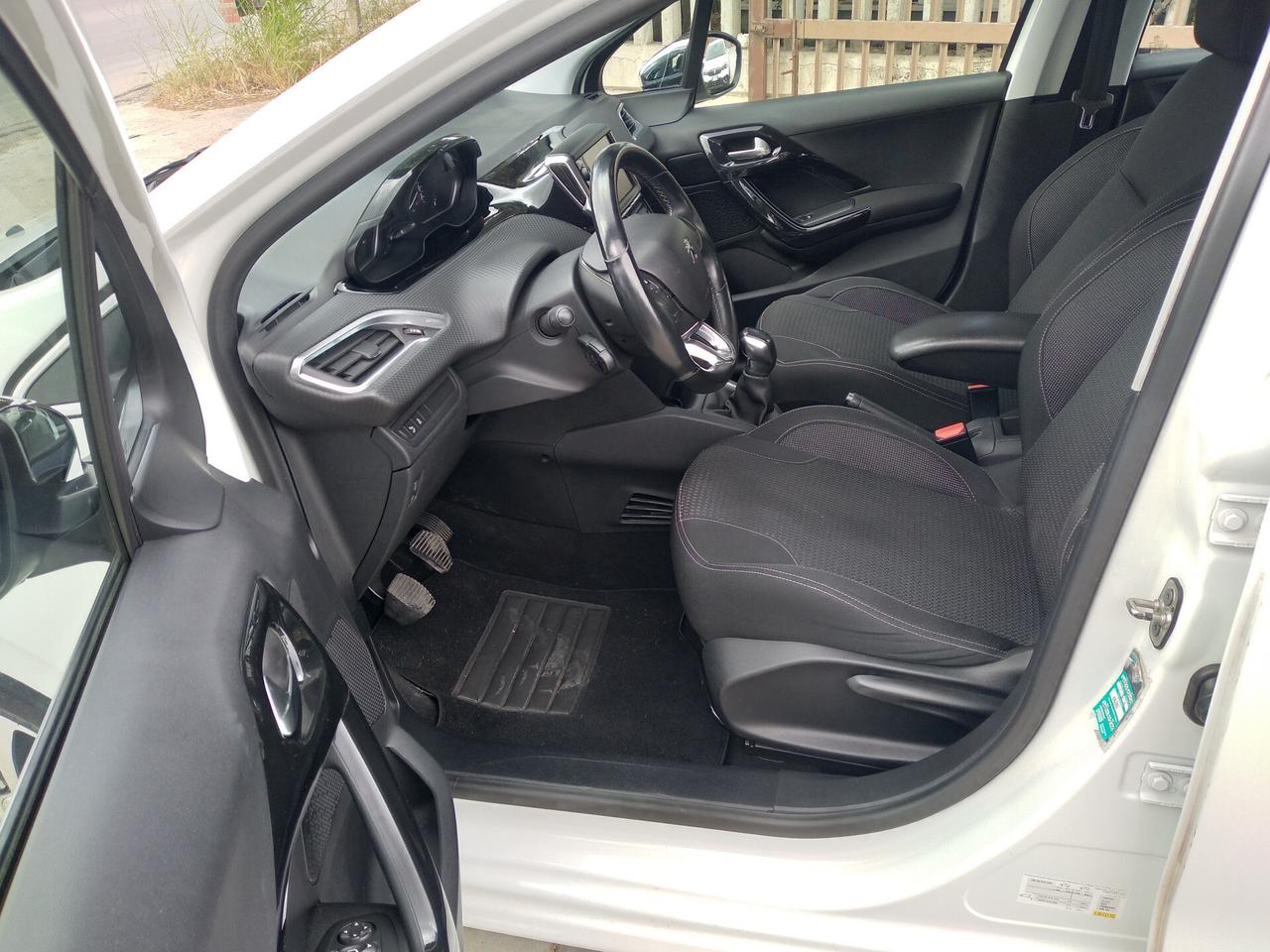 Peugeot 208 BlueHDi 75 5 porte Allure