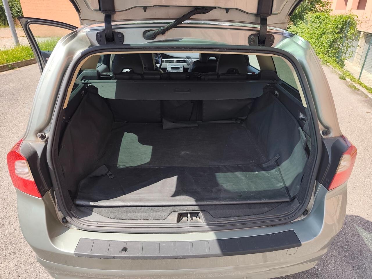 Volvo V70 2.4 D5 Summum frizione nuova