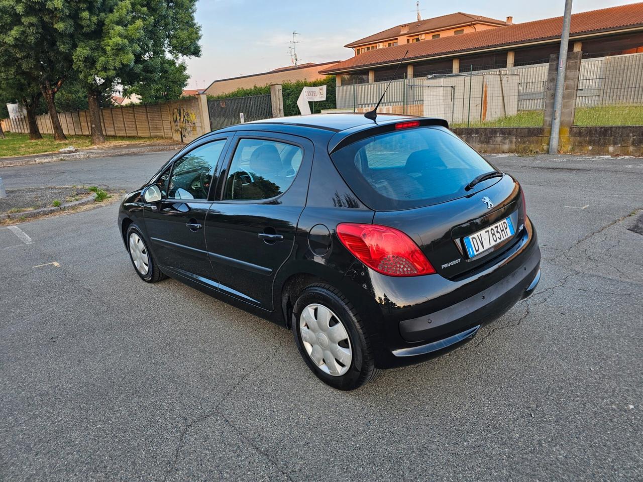 Peugeot 207 1.4 8V 75CV 5p. Energie Sport ECO GPL