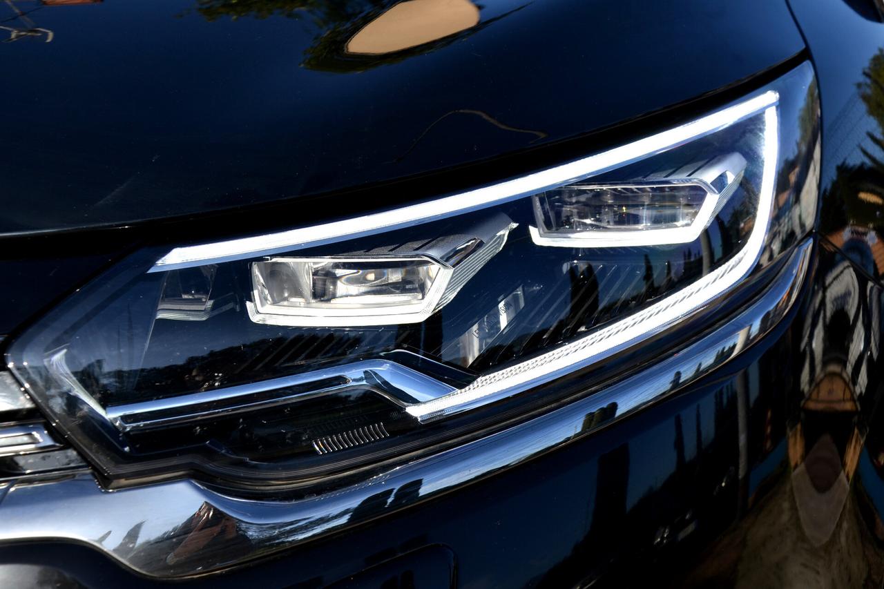 Renault Espace 2.0 dCi 190CV EDC INITIALE PARIS 4CONTROL 7 POSTI