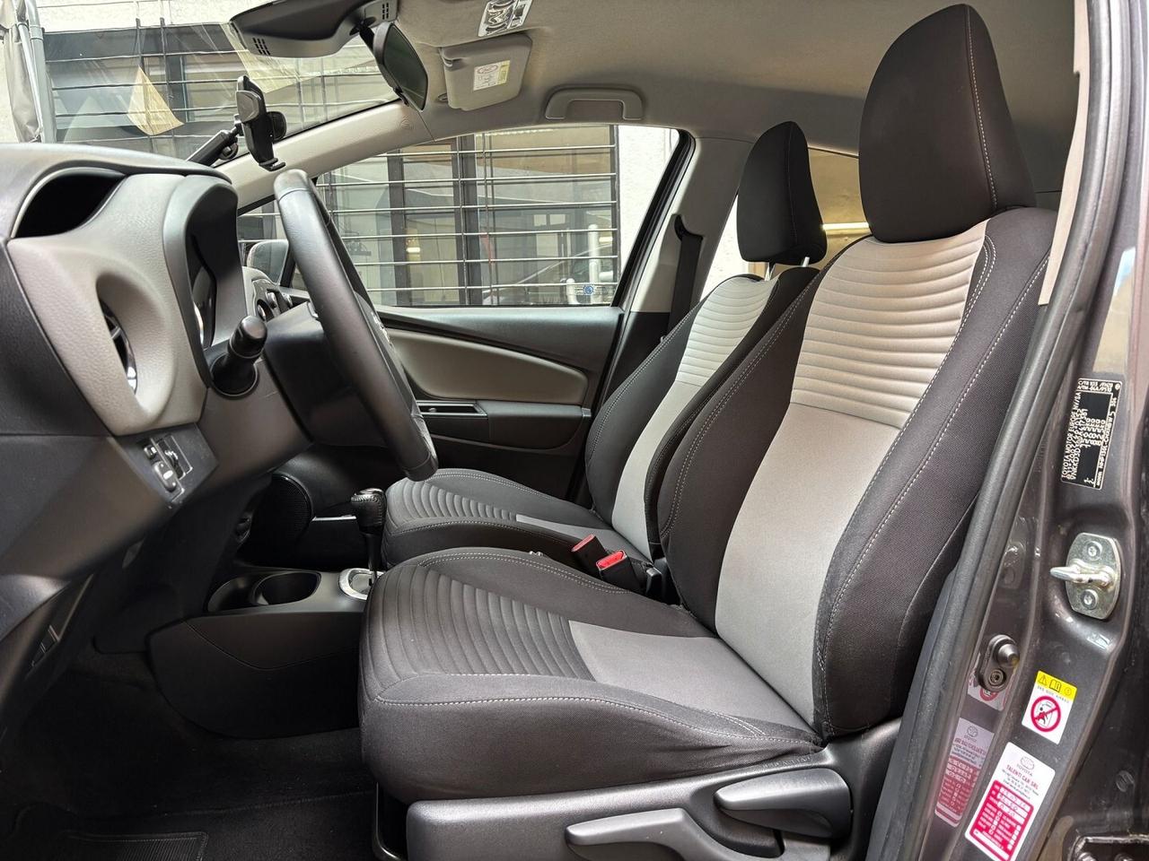 Toyota Yaris 1.5 hybrid NO VINCOLO FINANZIAMENTO