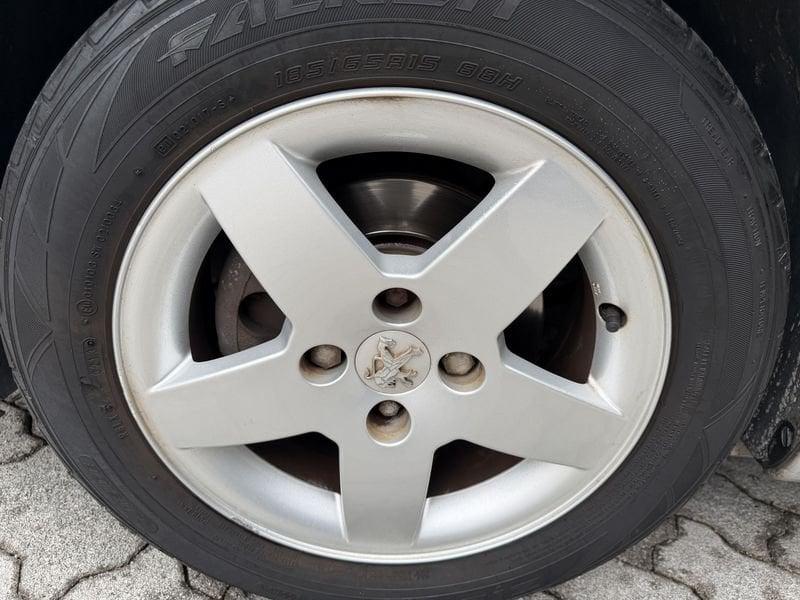 Peugeot 207 207 5p 1.4 16v XS 90cv 2tronic KM REALI PERFETTA