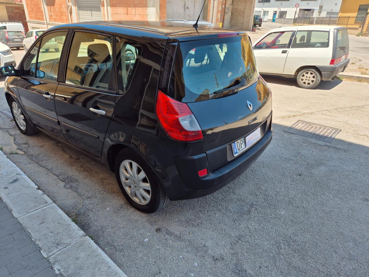 RENAULT SCENIC ANNO 2008 1.9 DCI 130 CV