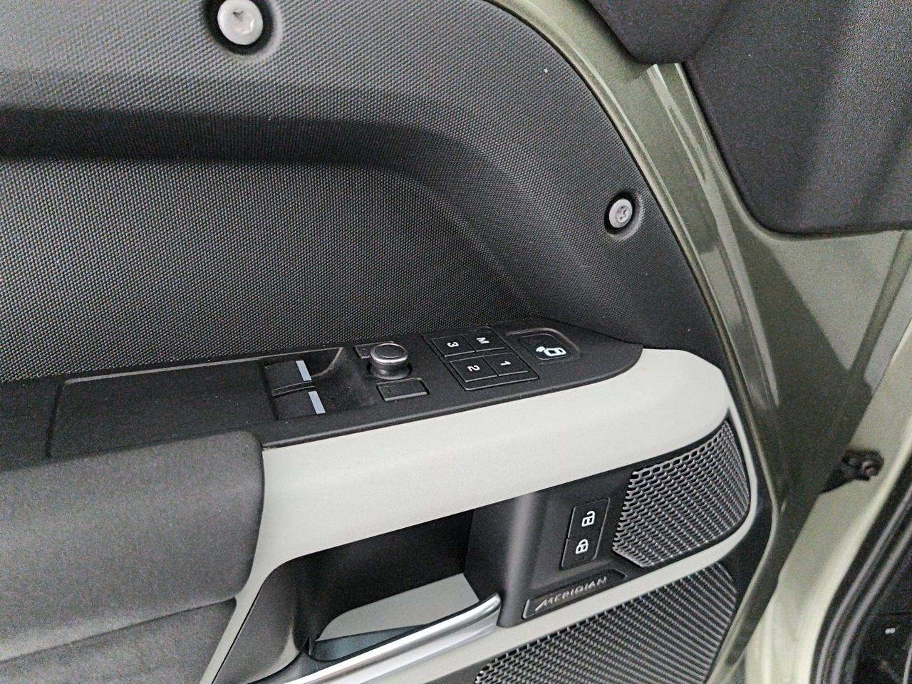 Land Rover Defender 90 3.0d i6 mhev First Edition awd 250cv 6