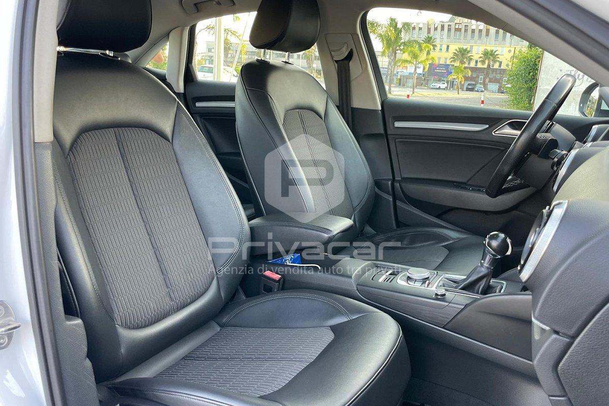 AUDI A3 Sedan 1.6 TDI clean diesel S tronic Attraction