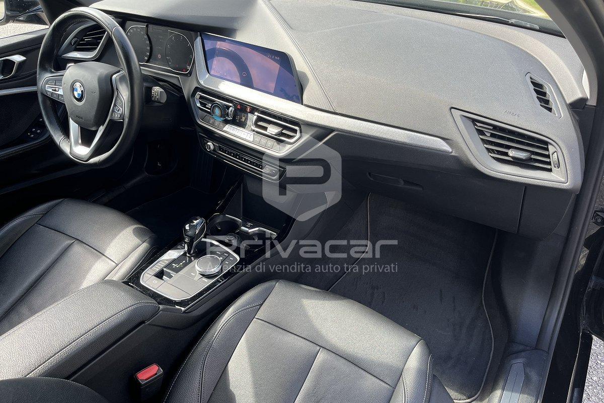 BMW 120d xDrive 5p. Luxury