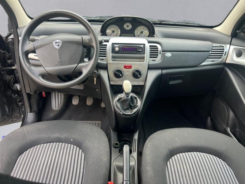 LANCIA YPSILON 1.2 ORO GIALLO