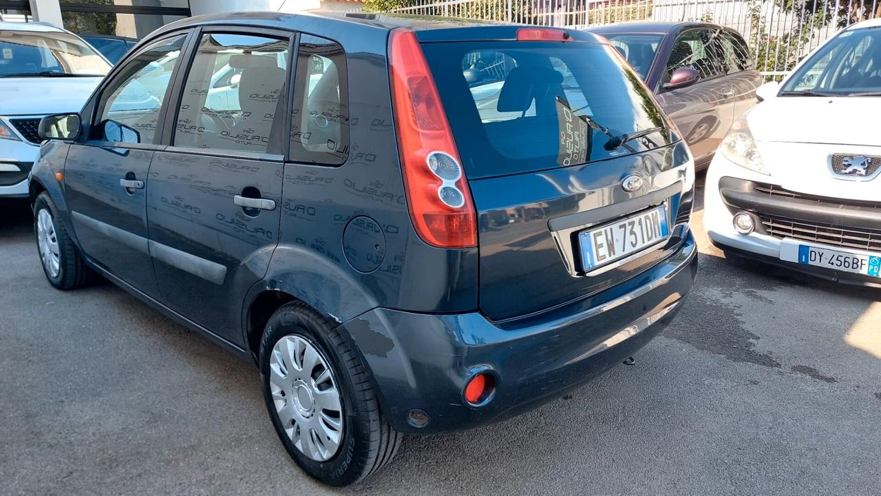 Ford Fiesta 1.2 16V 5p. Ghia GPL