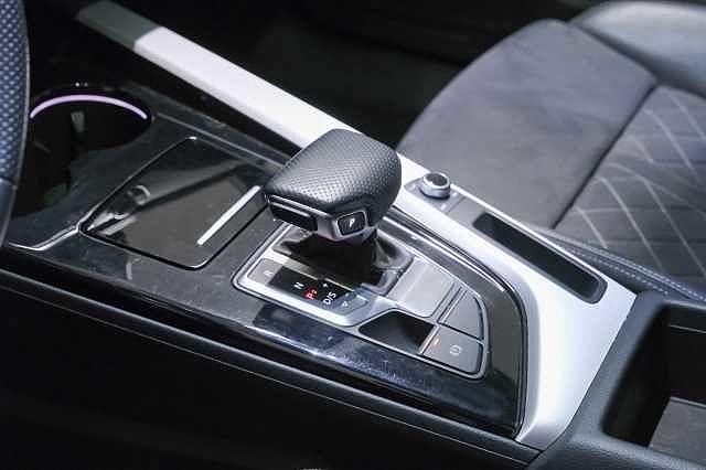 Audi A4 Avant 40 TDI S tronic Business