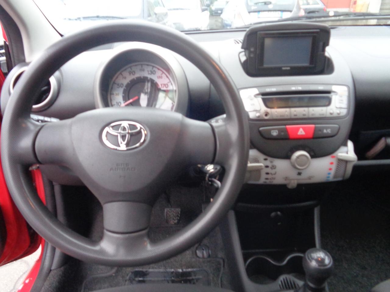 Toyota Aygo 1.0 12V VVT-i 3 porte Active Connect