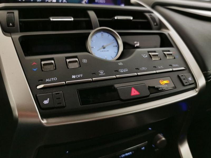 Lexus NX 300h 2.5 Premium 4wd cvt