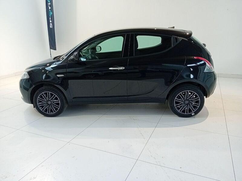 Lancia Ypsilon 1.0 FireFly 5 porte S&S Hybrid Silver Plus