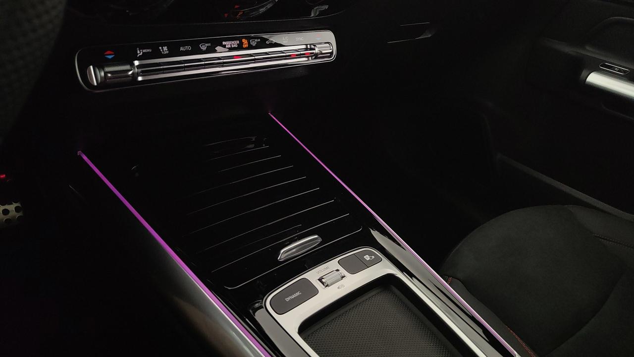 Mercedes-Benz GLA 200 d automatic