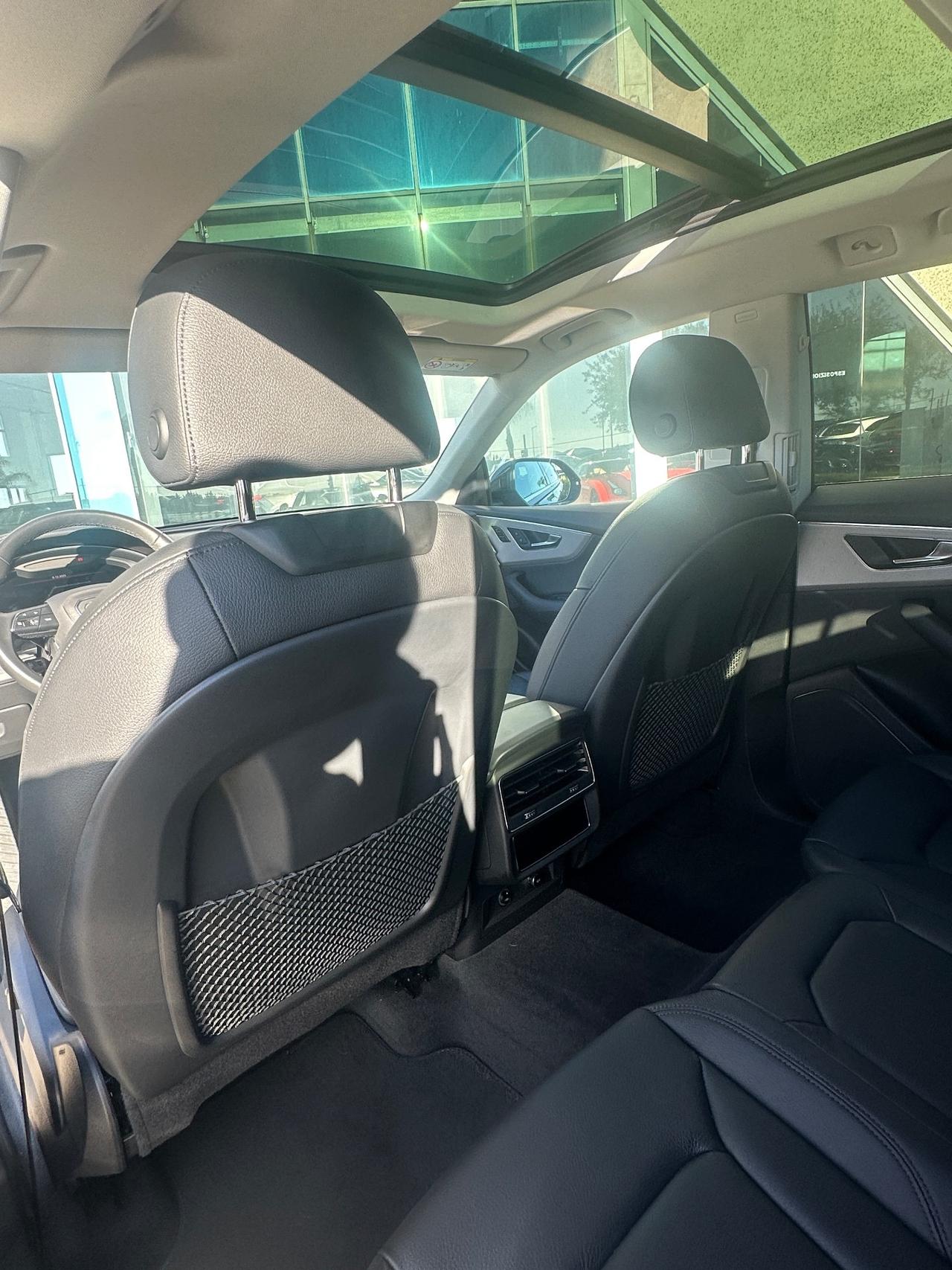 Audi Q8 50 tdi quattro possibilità noleggio no scoring
