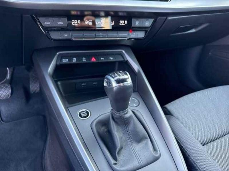 Audi A3 Sedan 30 1.0 tfsi S line edition