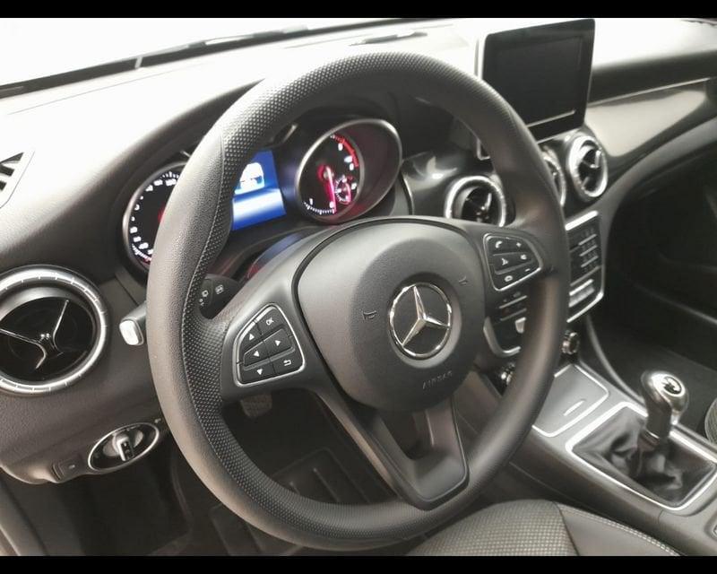 Mercedes-Benz CLA - C/X 117 Shooting Brake 180 d Sport FL