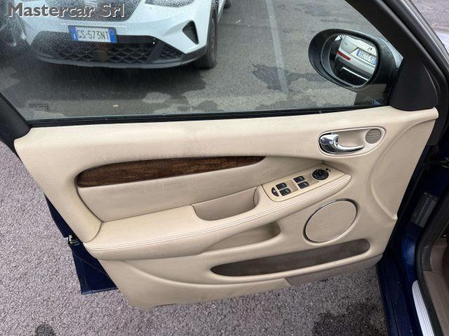 JAGUAR X-Type X-Type Berlina 3.0 V6 Executive CN991GX