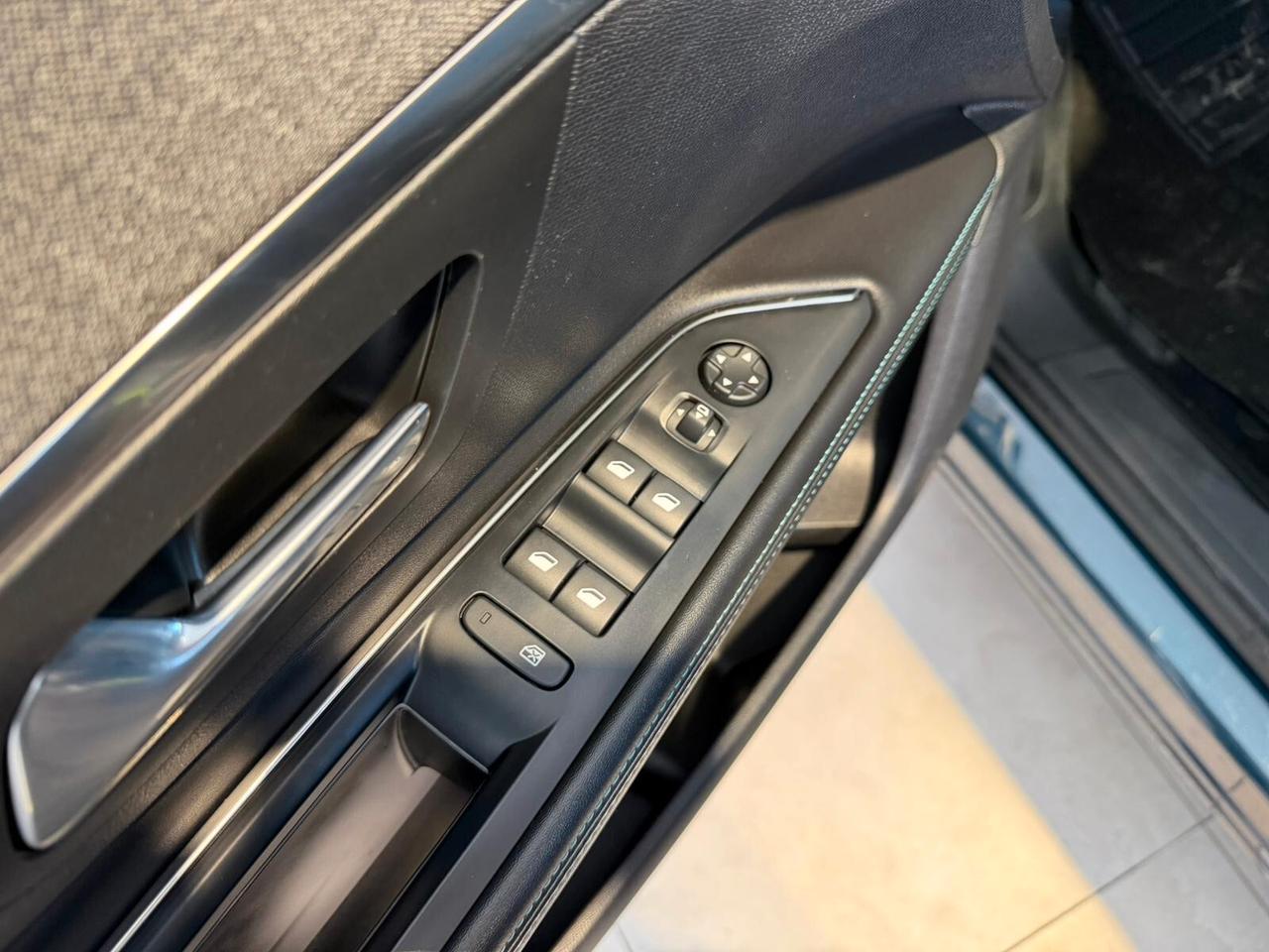 Peugeot 5008 BlueHDi 130 S&S EAT8 Allure Pack