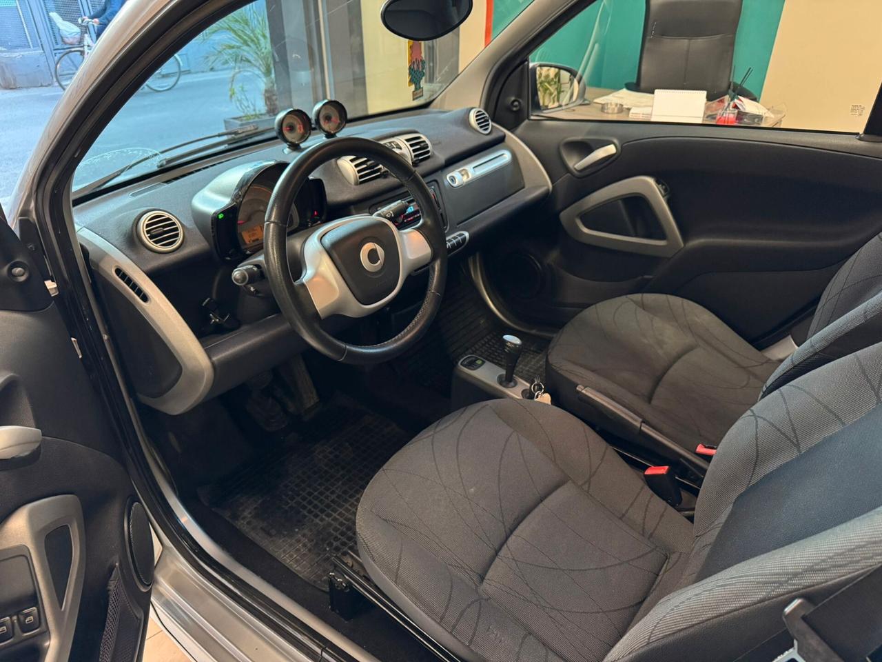 Smart ForTwo 1.0 70 cv MHD coupé White Tailor Made