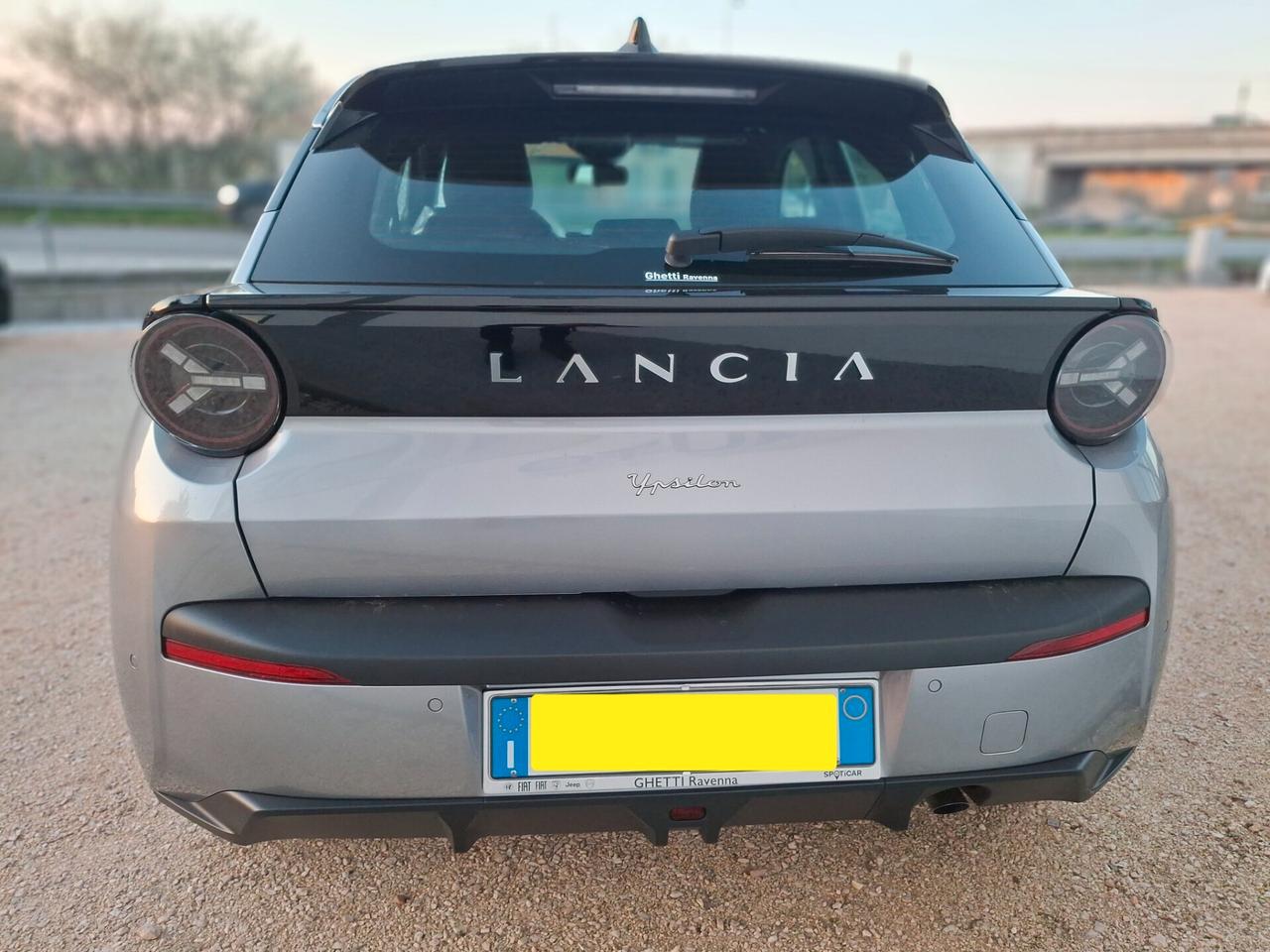 Lancia Ypsilon Hybrid e-DCT, NEOPATENTATI