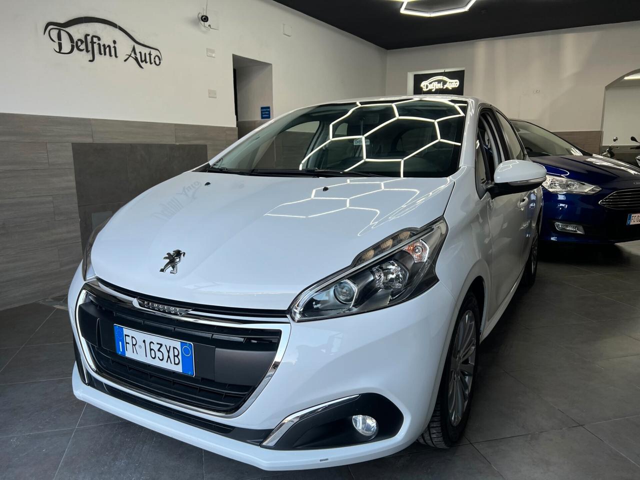 Peugeot 208 PureTech 82 5 porte Allure