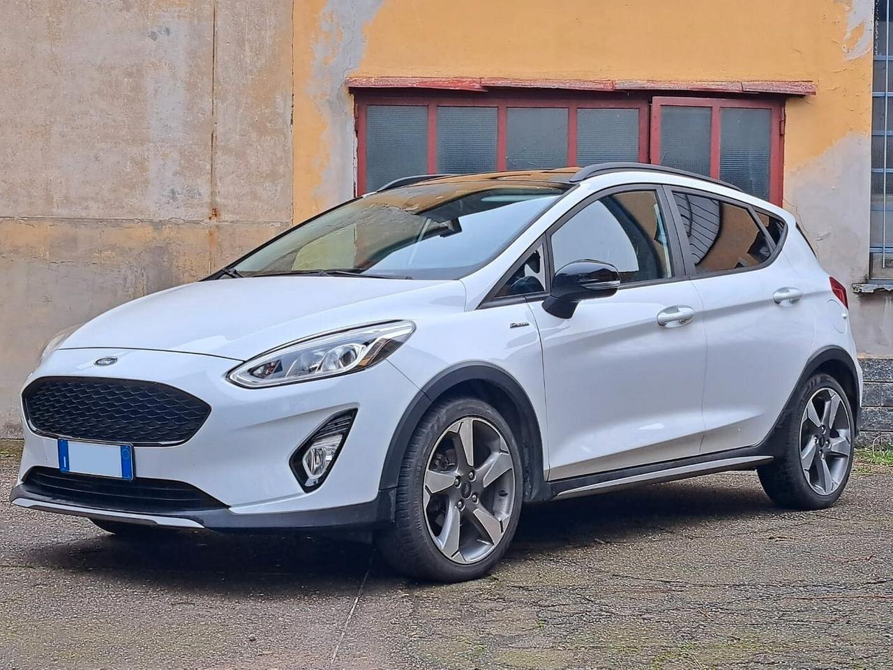 Ford Fiesta ACTIVE 1.0 ECOBOOST * OK NEOPATENTATI *