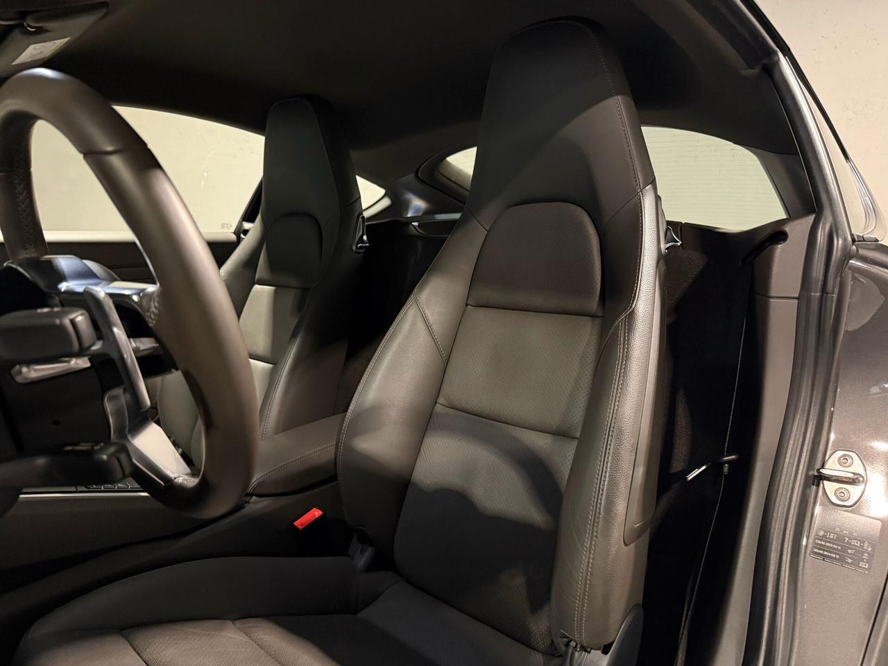 Porsche Cayman 718 PDK