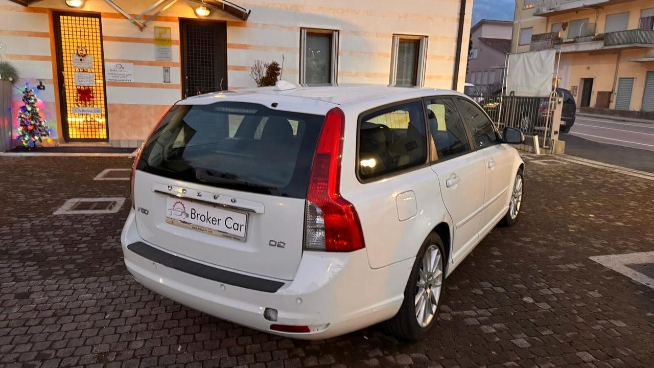 Volvo V50 D2 POLAR