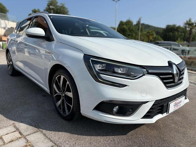 RENAULT Megane Mégane Sporter Blue dCi 115 CV Intens