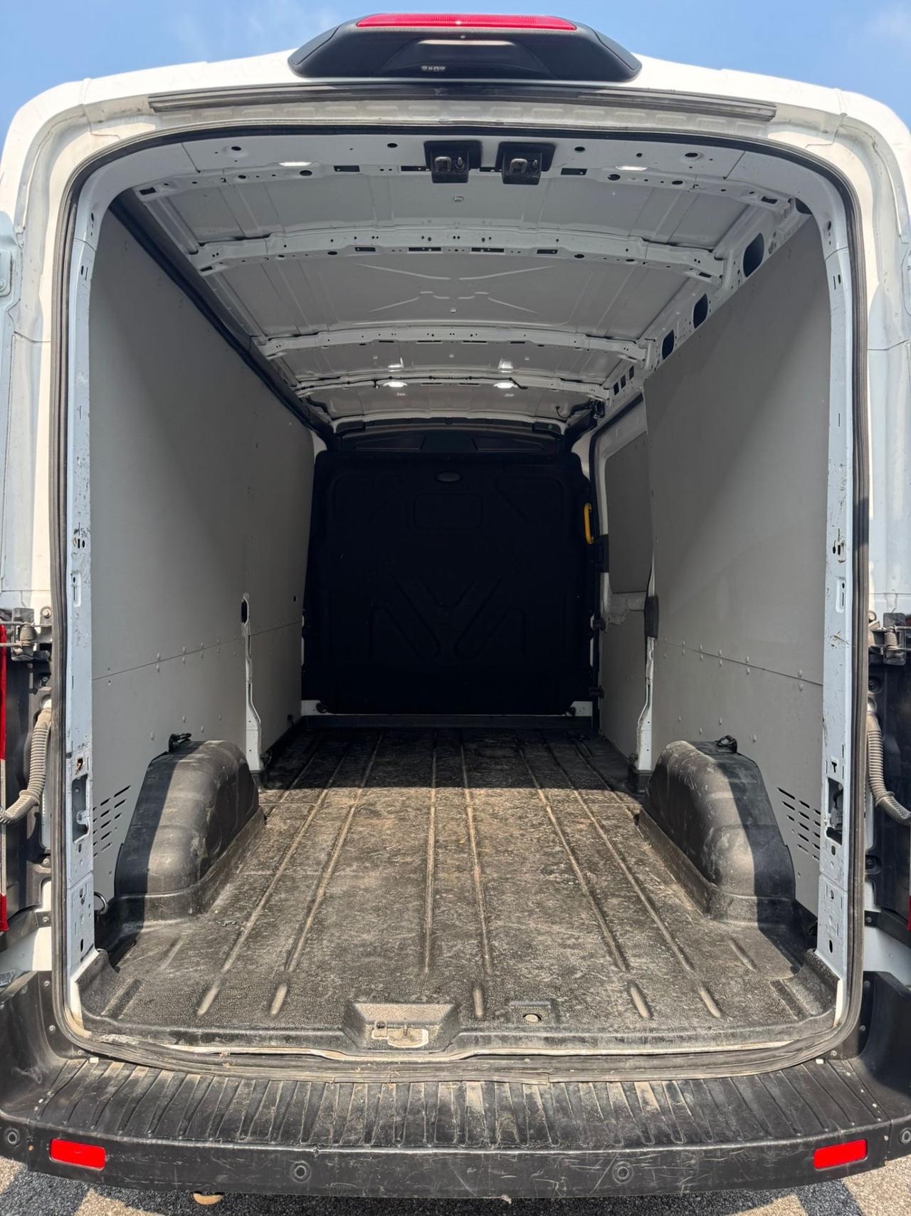 Ford Transit 330 2.0TDCi EcoBlue 130CV PL-TM Furgone Trend